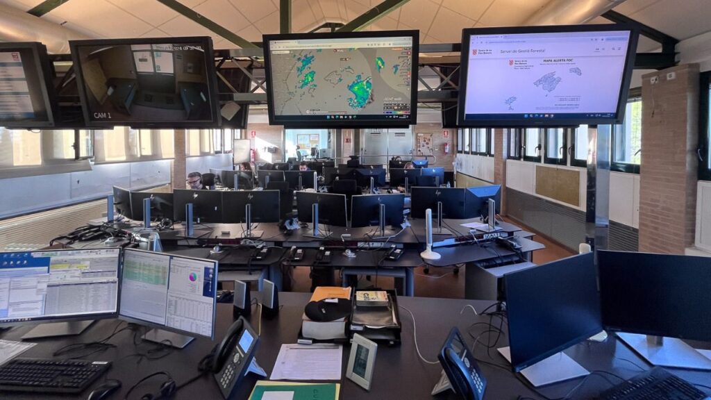 Sala de coordinación del servicio de Emergencias 1112.