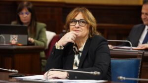 Ant&ograve;nia Maria Estarellas, durante el pleno de este martes.