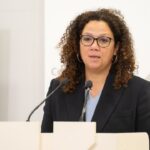 Foto de archivo de una rueda de prensa de Catalina Cladera.