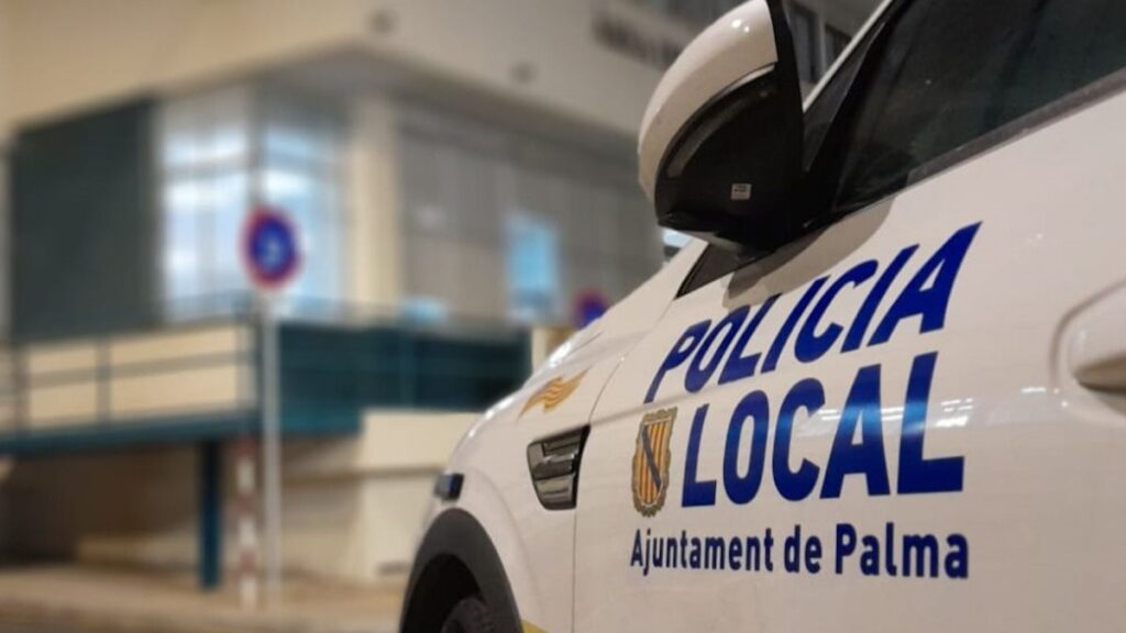 www.mallorcadiario.com fotos 1 486235 pl coche lateral noche