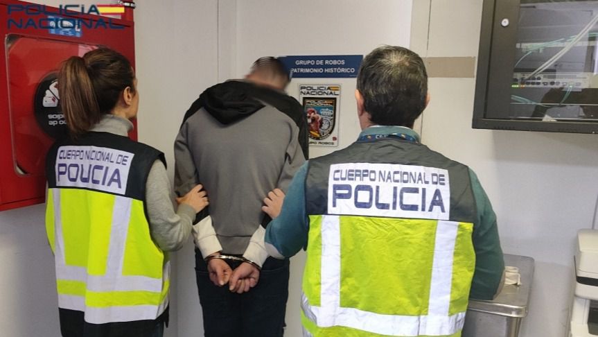 www.mallorcadiario.com fotos 1 486241 robo con fuerza web