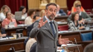 Conseller de Vivienda, Jos&eacute; Luis Mateo.