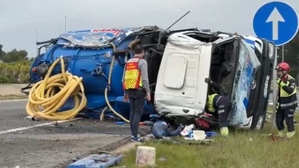 www.mallorcadiario.com fotos 1 486449 accidente camion volcado