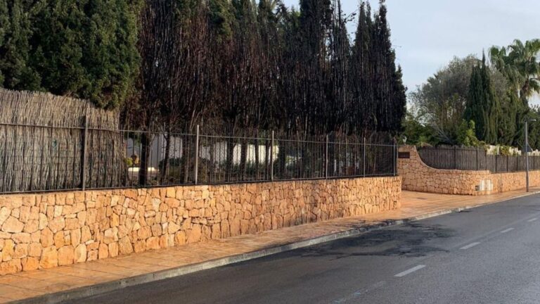 Así ha quedado la escena del incidente tras la explosión. [Foto: IB3].