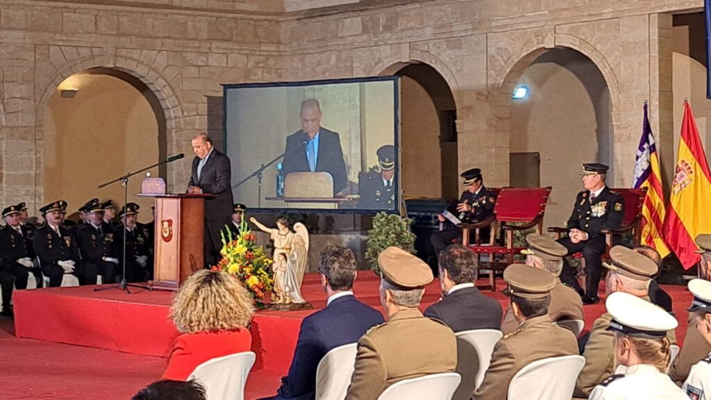 Imagen de galer&iacute;a 1878