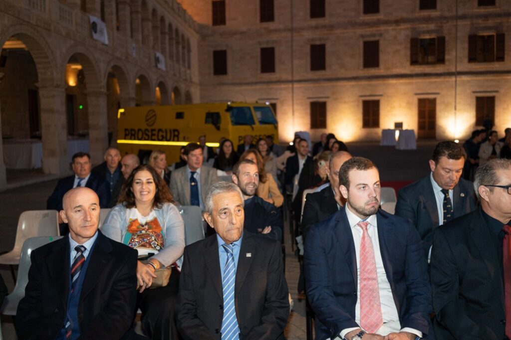 Imagen de galer&iacute;a 1196