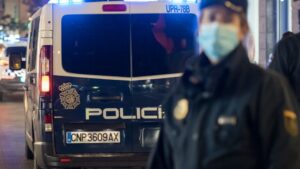 Polic&iacute;a Nacional Noche