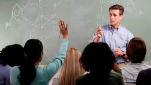 Baleares, a la cabeza en plazas docentes vacantes: m&aacute;s de la mitad sin cubrir en Secundaria y FP