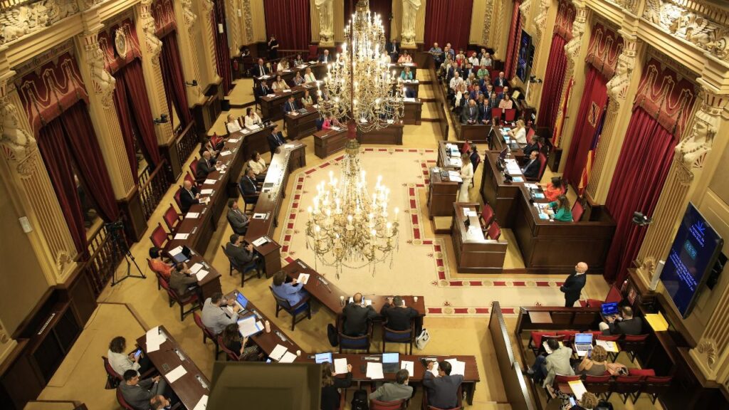 Parlament Debate Política General