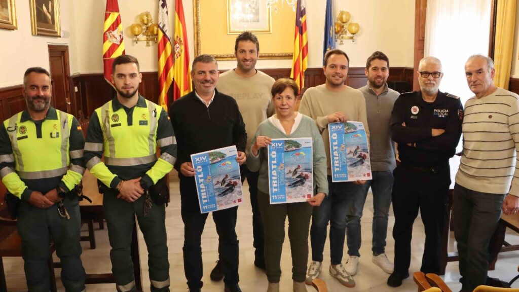 www.mallorcadiario.com fotos 1 487069 presentacio xiv totaltri mallorca cala d or 2025