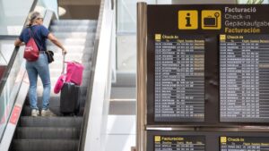 Aeropuerto caos retrasos