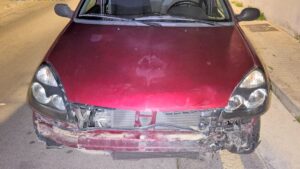 As&iacute; qued&oacute; el coche tras el accidente.