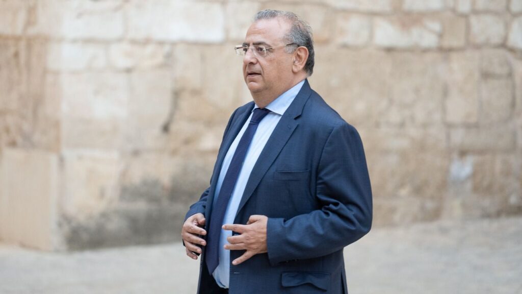 www.mallorcadiario.com fotos 1 487412 despachoentrepedrosanchezyfelipevirey116