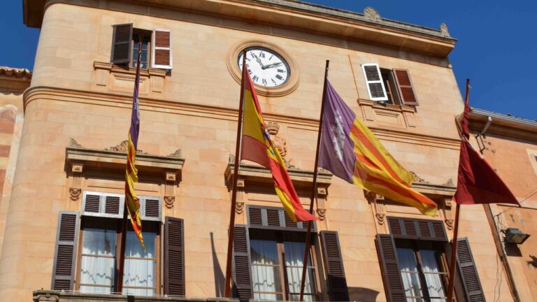 Imagen de archivo: Ayuntamiento de Santanyí.