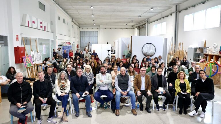www.mallorcadiario.com fotos 1 487656 foto familia presentacion bienal adema