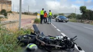 Muere un motorista de 28 a&ntilde;os tras un choque frontal en la carretera entre Calonge y Cala d'Or