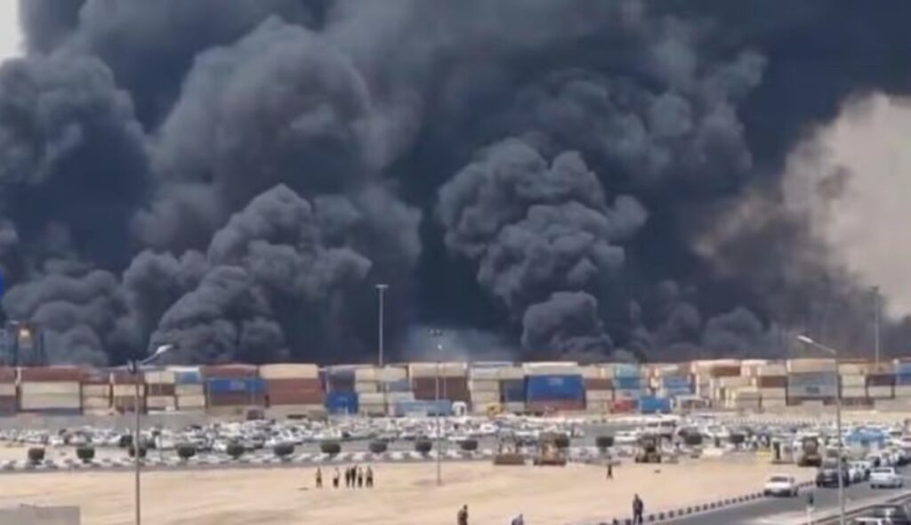 Explosión puerto iraní