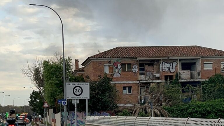 Nuevo incendio en la antigua cárcel de Palma este domingo por la tarde