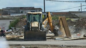 Operativo contra los clanes: la polic&iacute;a derriba las nuevas chabolas de Son Banya