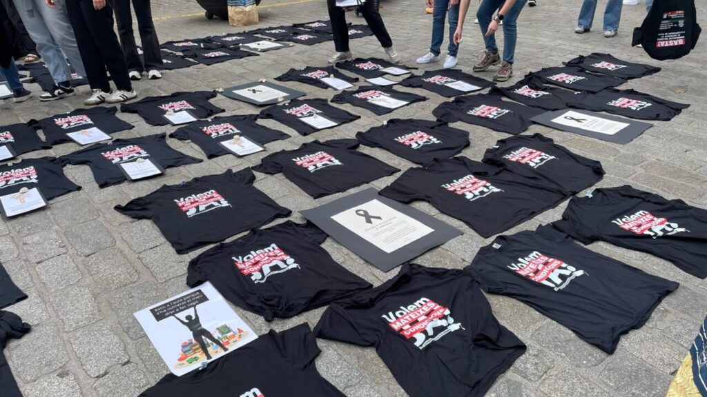 Seguimiento total de las educadoras a la huelga de las ‘escoletes’ y desafío a los servicios mínimos