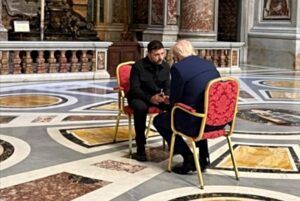 Trump y Zelensky en el vaticano
