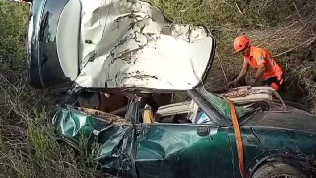Un aparatoso accidente en Ibiza se salda con una joven muerta y tres en estado crítico