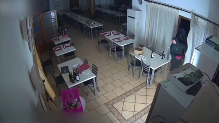 Cae la banda del alcohol barato.