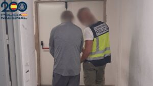 Sucesos. Detenido por agredir y encerrar en un coche a su pareja en Son Banya