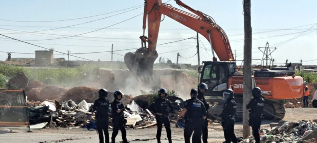 La Policía Nacional y Local de Palma ejecutan una operación para derribar construcciones ilegales en Son Banya