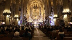 Imagen de archivo: misa en la Seu.