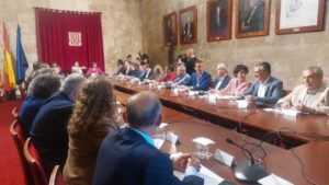 reunion govern agentes sociales aranceles 2025