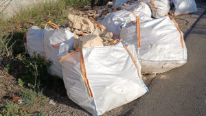 Multados con hasta 1.500 euros por tirar escombros en zonas no habilitadas