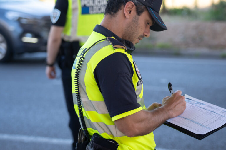 Control Policia Local de Palma Patinetes y transporte