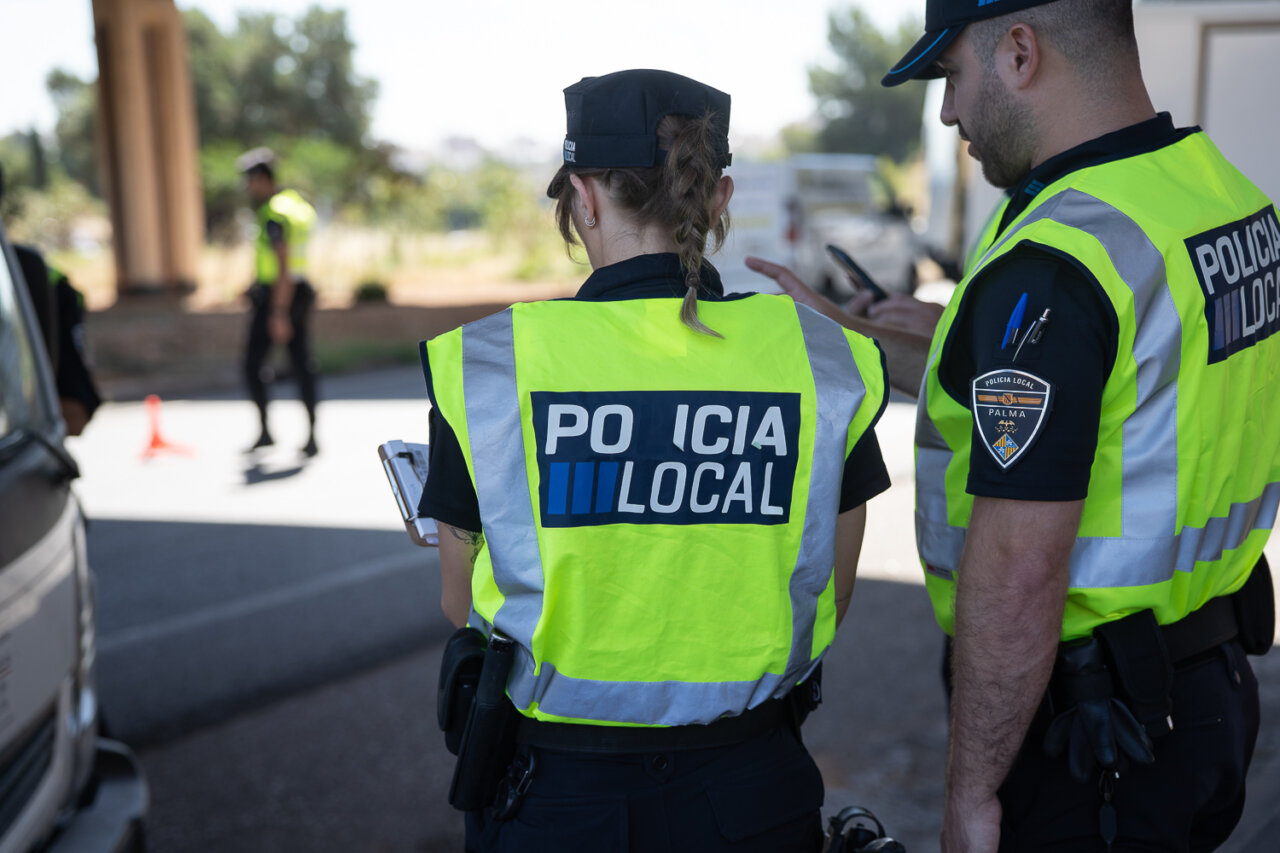 Control Policia Local de Palma Patinetes y transporte