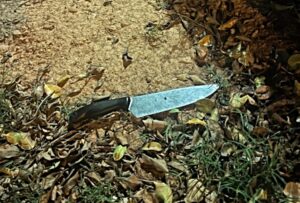 Cuchillo apu&ntilde;alamiento Parc de Ses Estacions