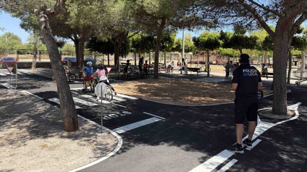 La Policía Local de Santanyí imparte talleres de educación vial a unos 300 alumnos