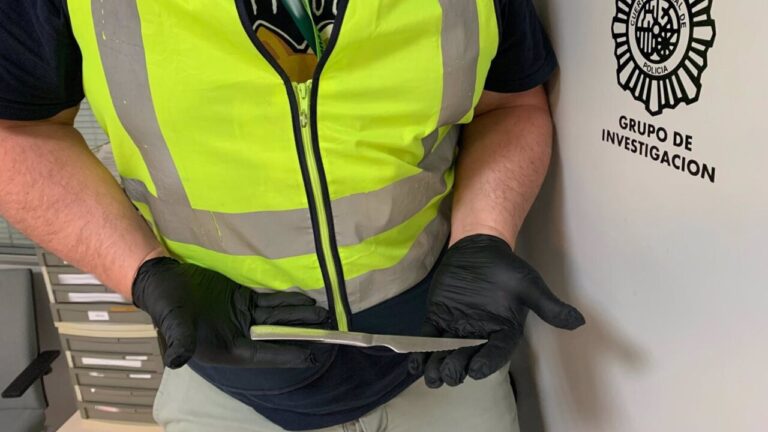 El cuchillo supuestamente empleado por el agresor.