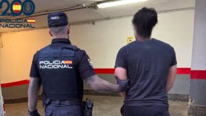 Detenido un joven por grabar a mujeres en los probadores de un comercio de ropa del centro de Palma