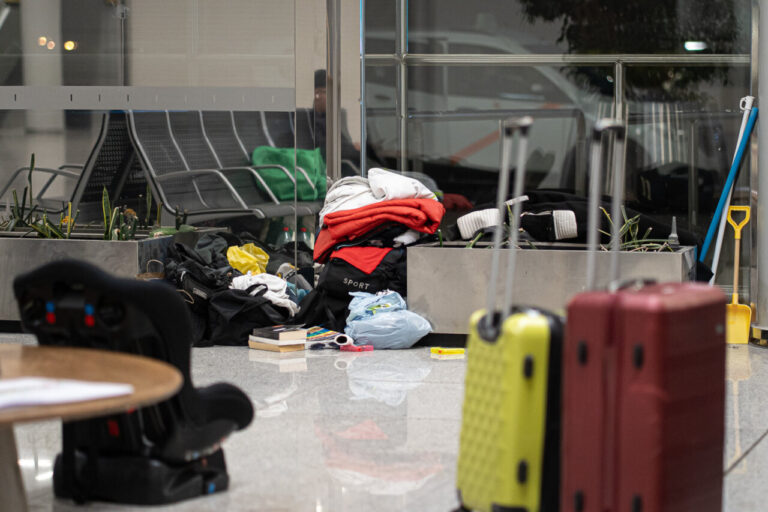 homeless Sin techo en el Aeropuerto de Palma