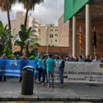 Nueva protesta de funcionarios del Estado para exigir un aumento del plus de insularidad.