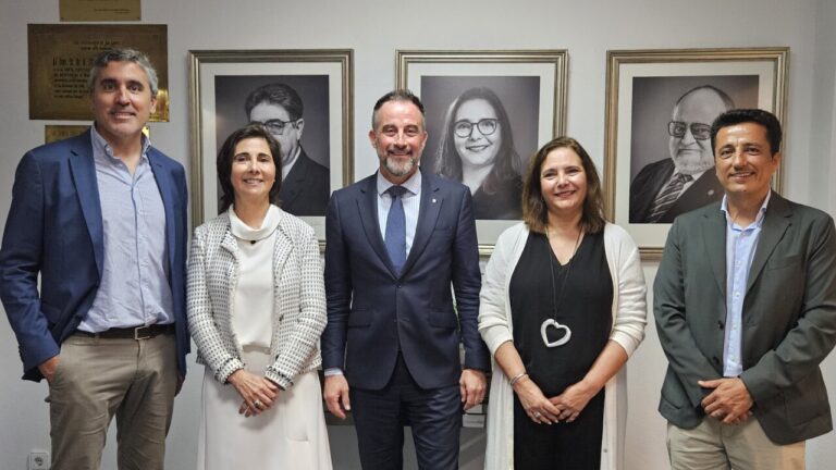 Acuerdo entre médicos y arquitectos para fomentar entornos saludables.