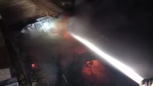 Un incendio en Capdepera deja dos naves calcinadas