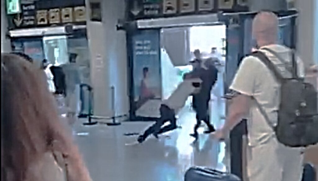 Pelea en el Aeropuerto de Palma conductores piratas