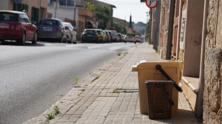 Servicio de recogida 'Puerta a Puerta' en Marratxí.