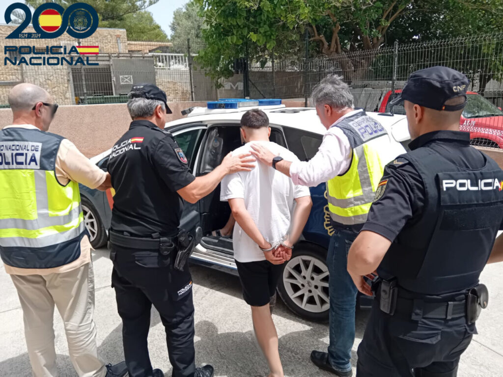 Arrestado hurtos y estafa playa de Palma