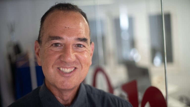 Víctor Almonacid