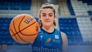 Marina Avi&ntilde;oa