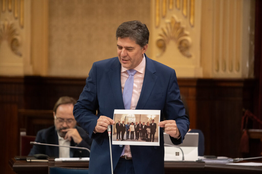 Parlament 17 junio