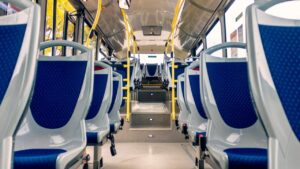 Sucesos. Agrede al ch&oacute;fer de un bus que conduc&iacute;a delante de &eacute;l por detenerse a recoger a dos pasajeros