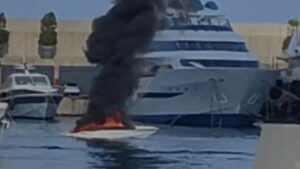 Explota una lancha en Port Adriano